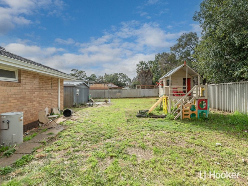 22 Stepney Road, Armadale WA 6112