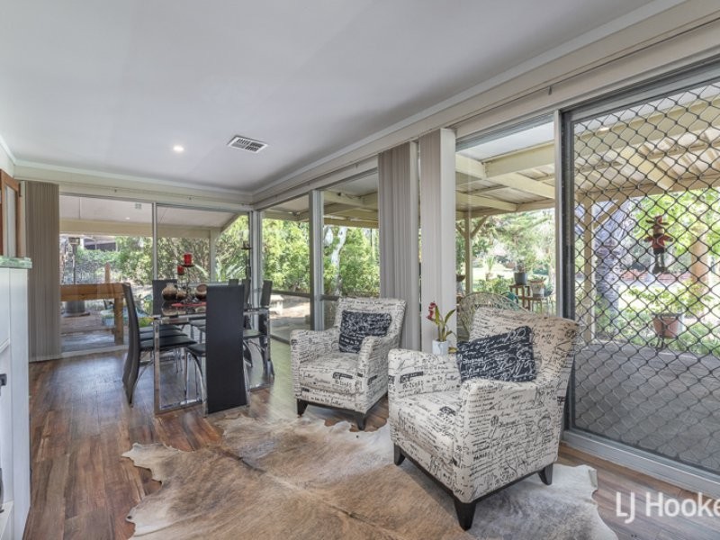 31 Grenadier Drive, Thornlie WA 6108