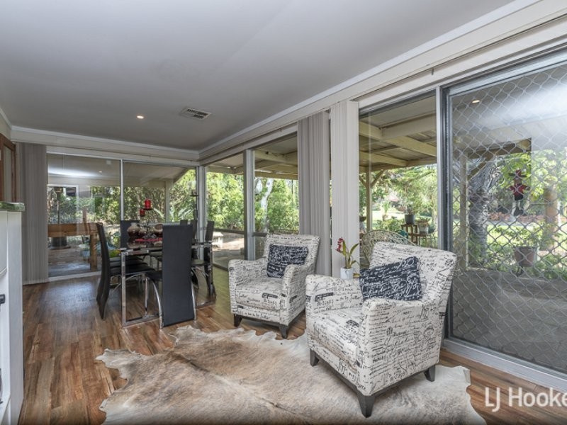 31 Grenadier Drive, Thornlie WA 6108