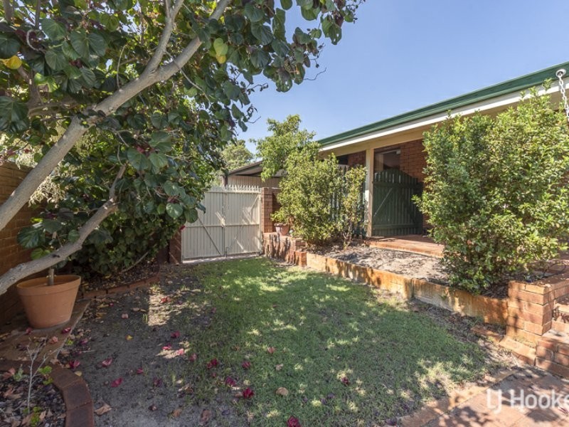 31 Grenadier Drive, Thornlie WA 6108
