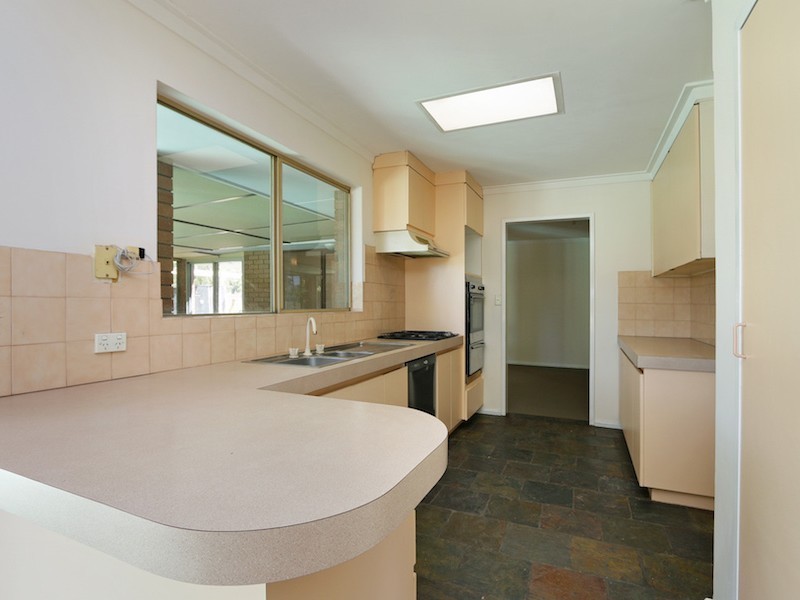 4 Bayham Place, Huntingdale WA 6110