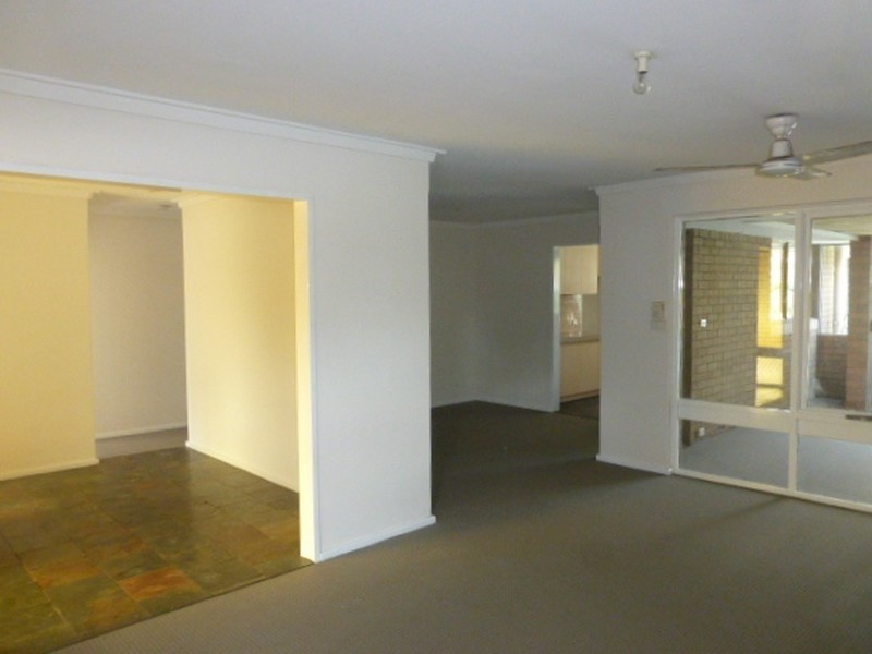 4 Bayham Place, Huntingdale WA 6110