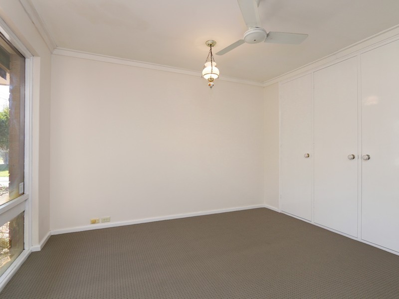 4 Bayham Place, Huntingdale WA 6110