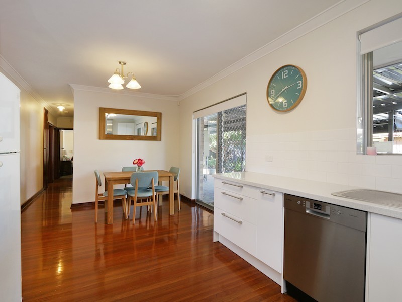 42 Probert Road, Thornlie WA 6108