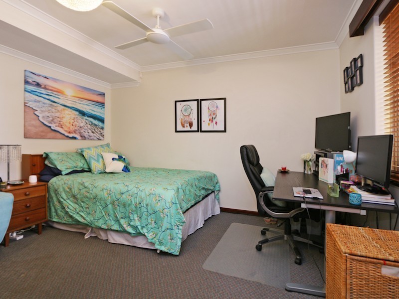 42 Probert Road, Thornlie WA 6108