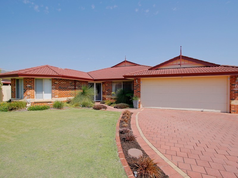 6 Nutbush Court, Thornlie WA 6108