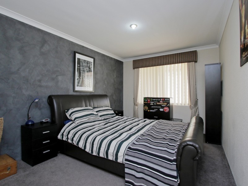 6 Nutbush Court, Thornlie WA 6108