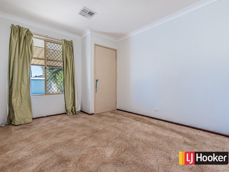 16 Murdoch Road, Thornlie WA 6108