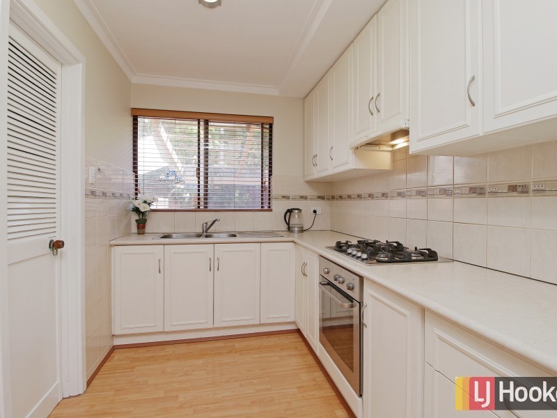 12 Merino Court, Thornlie WA 6108