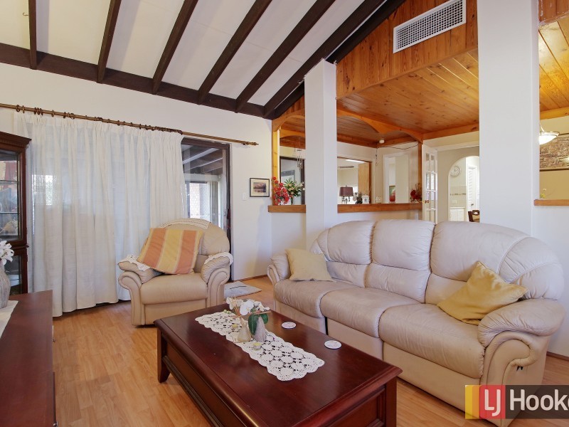 12 Merino Court, Thornlie WA 6108