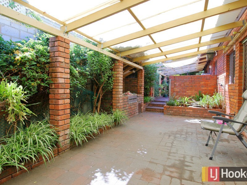 12 Merino Court, Thornlie WA 6108