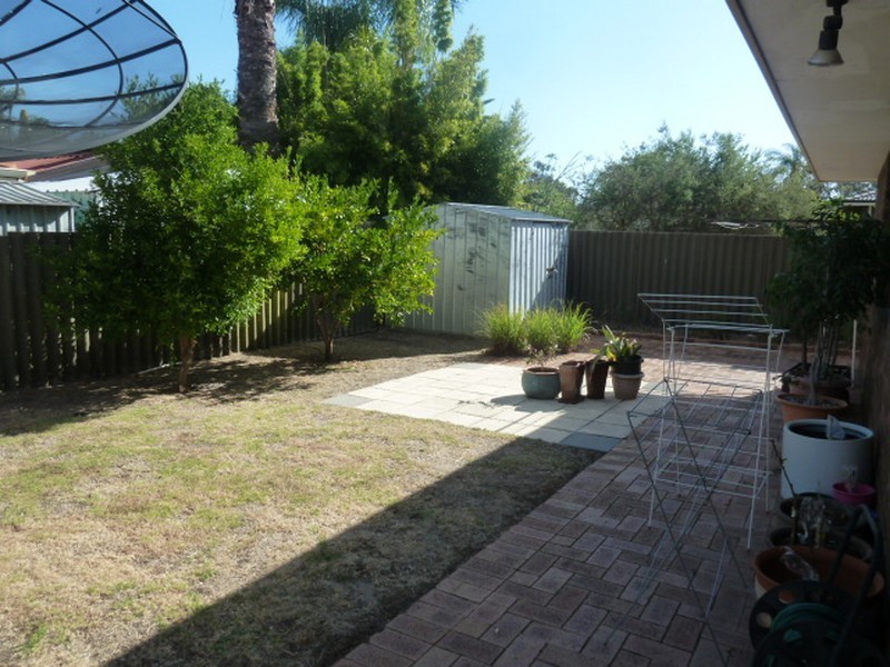 15 Ilford Place, Thornlie WA 6108