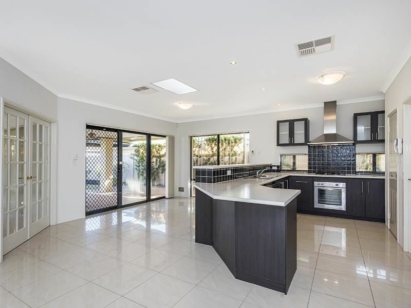 140 Lakey Street, Southern River WA 6110