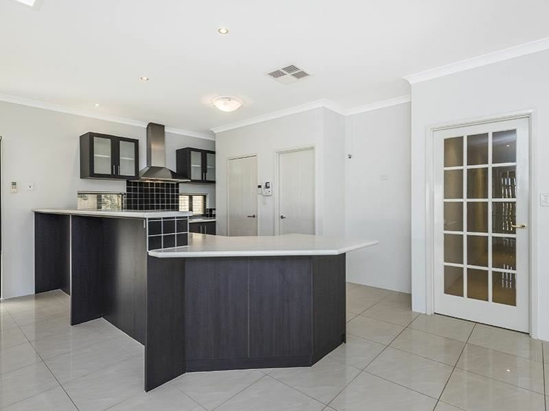 140 Lakey Street, Southern River WA 6110