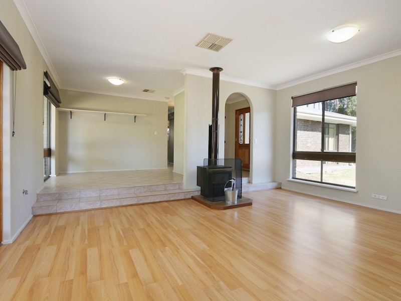 22 Brabham Street, Gosnells WA 6110