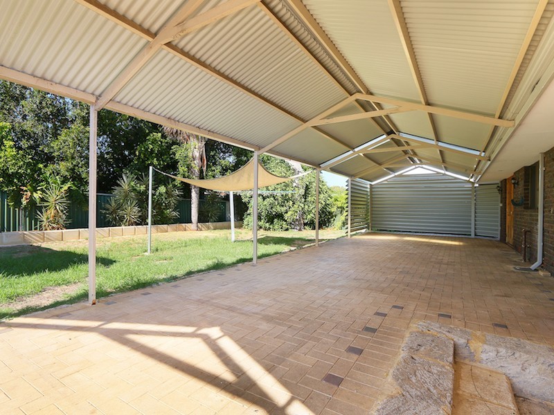 22 Brabham Street, Gosnells WA 6110