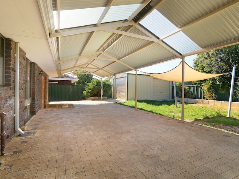 22 Brabham Street, Gosnells WA 6110