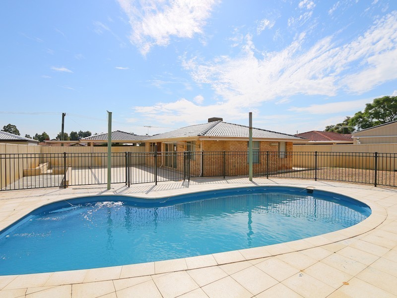 11 Tattler Place, Huntingdale WA 6110