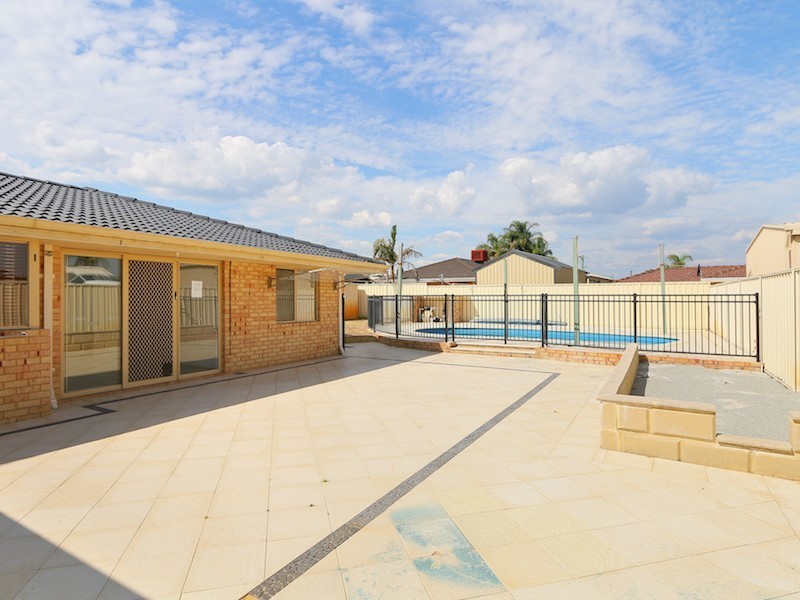 11 Tattler Place, Huntingdale WA 6110