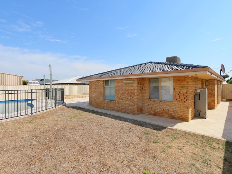 11 Tattler Place, Huntingdale WA 6110