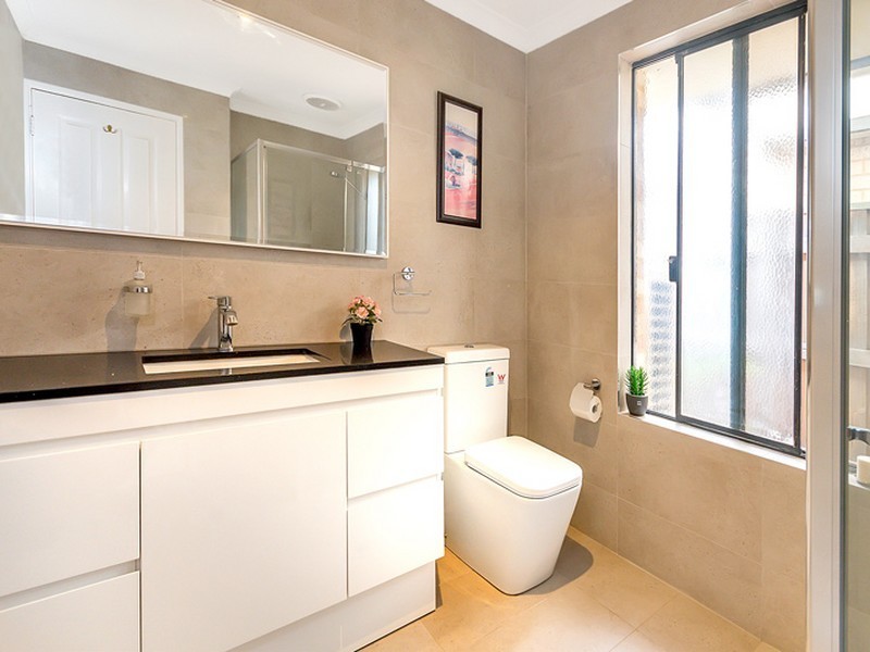 18 Aviemore Green, Canning Vale WA 6155