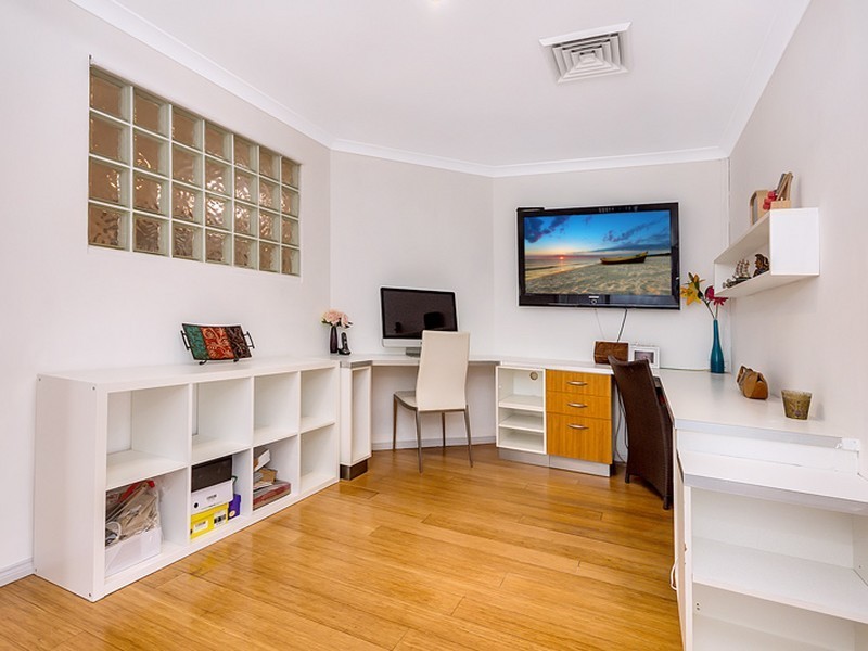 18 Aviemore Green, Canning Vale WA 6155