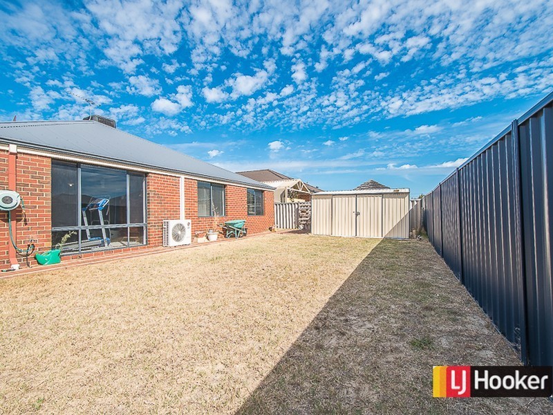 10 Granada Loop, Seville Grove WA 6112
