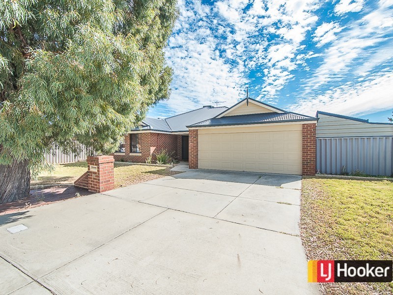 10 Granada Loop, Seville Grove WA 6112