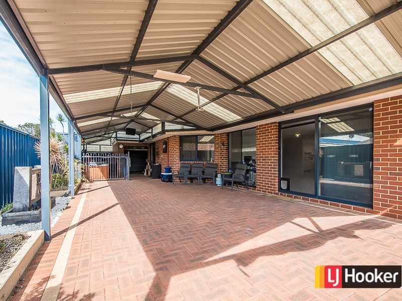 10 Granada Loop, Seville Grove WA 6112