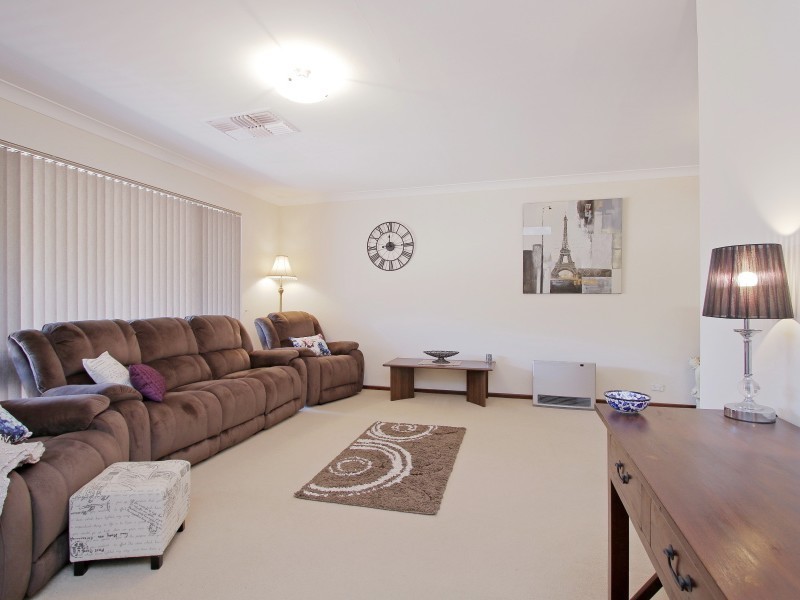 36 Coachwood Way, Maddington WA 6109