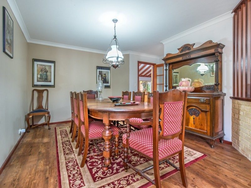 10 Camelot Court, Thornlie WA 6108