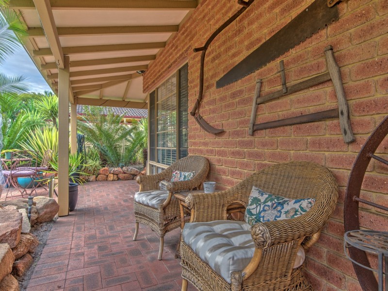 10 Camelot Court, Thornlie WA 6108