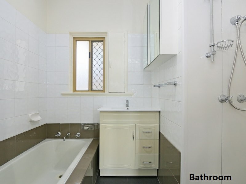 27B Clancy Way, Thornlie WA 6108