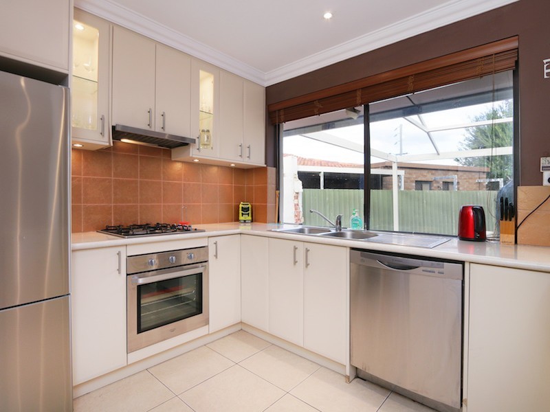 5 Denham Way, Thornlie WA 6108