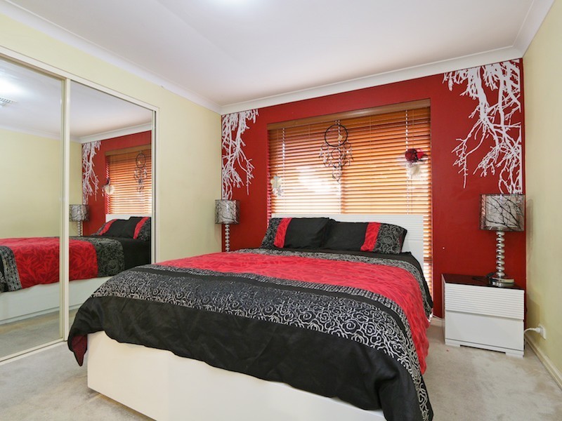 5 Denham Way, Thornlie WA 6108