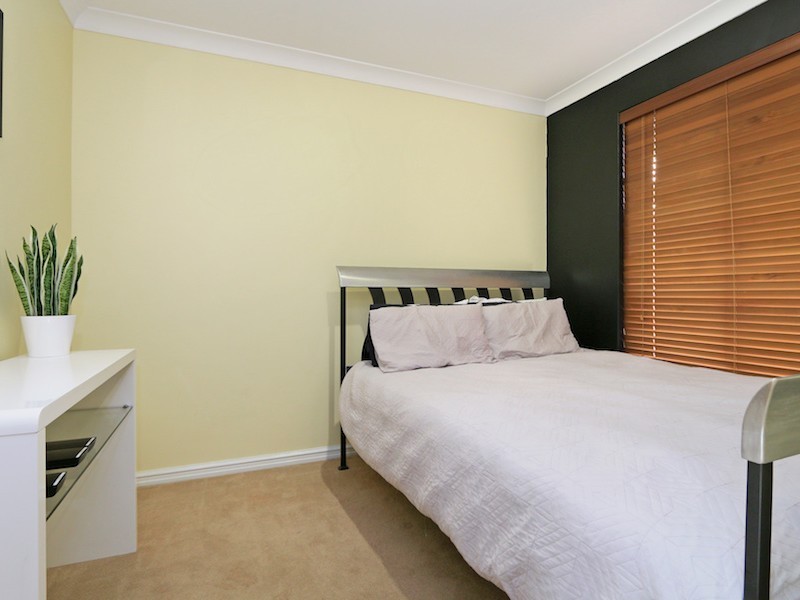 5 Denham Way, Thornlie WA 6108