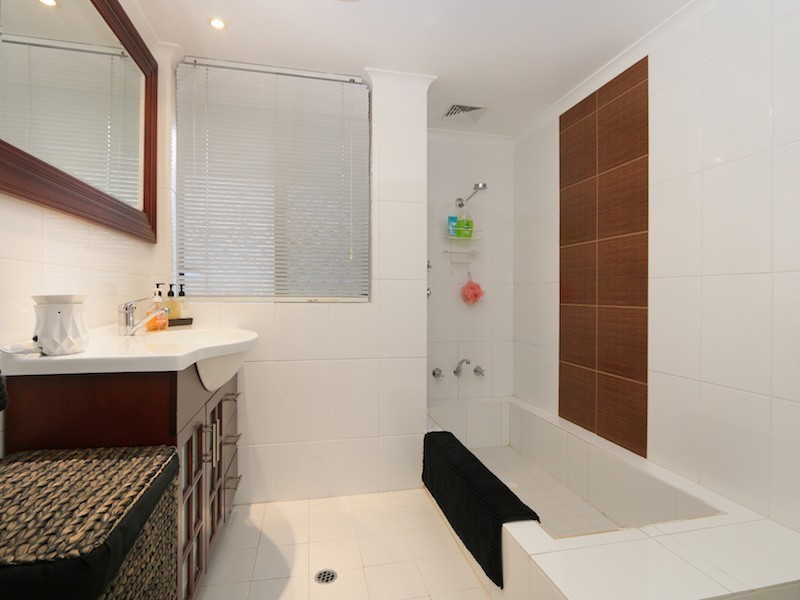 5 Denham Way, Thornlie WA 6108