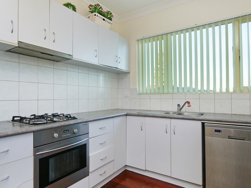 24B Stephen Street, Queens Park WA 6107