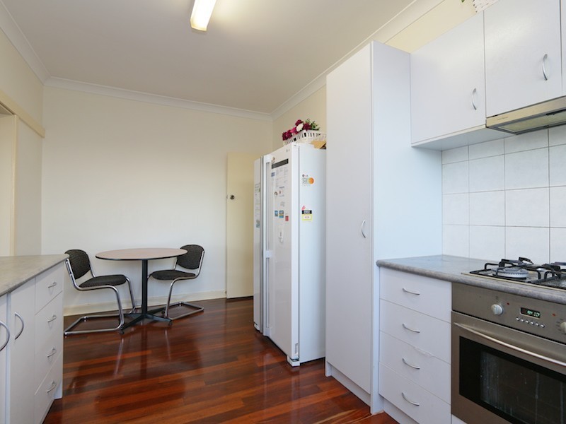 24B Stephen Street, Queens Park WA 6107