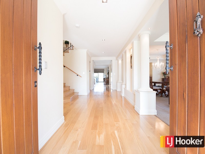 1 Mingara Avenue, Harrisdale WA 6112