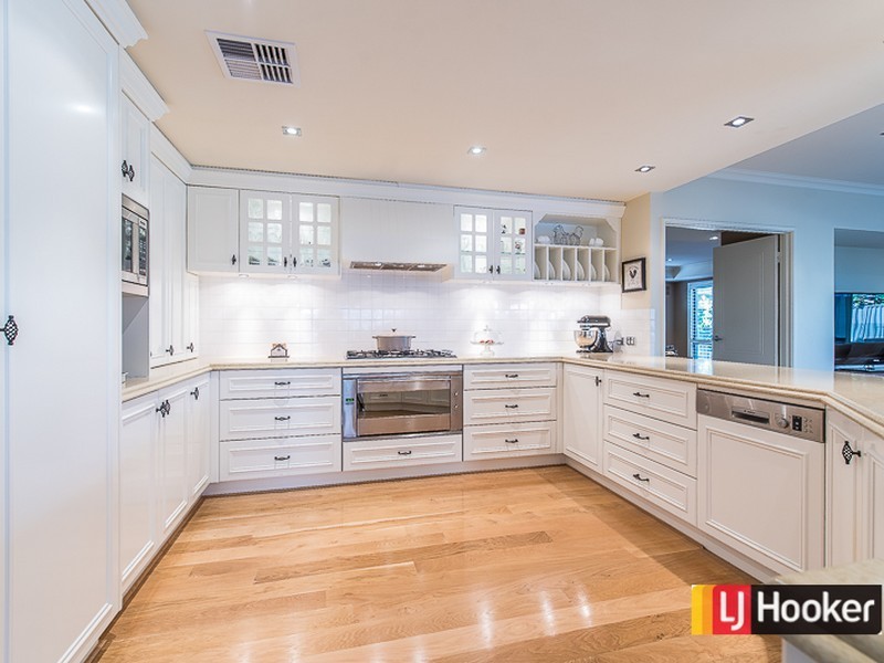 1 Mingara Avenue, Harrisdale WA 6112