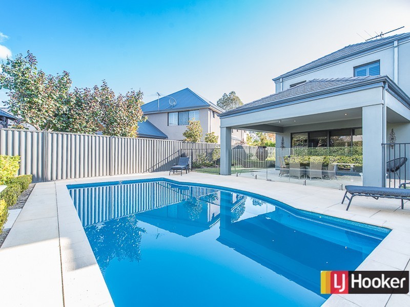 1 Mingara Avenue, Harrisdale WA 6112