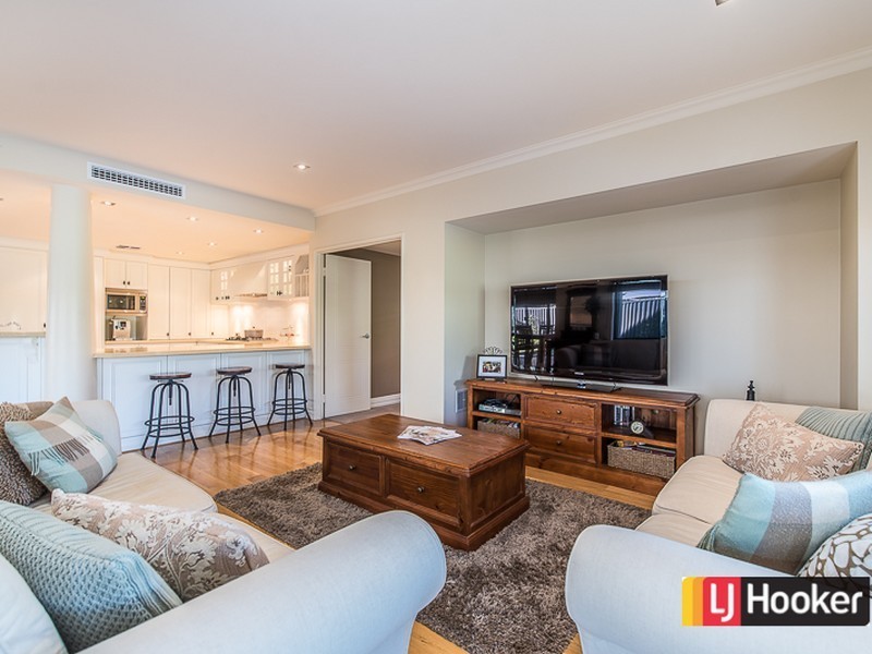 1 Mingara Avenue, Harrisdale WA 6112