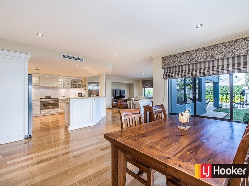 1 Mingara Avenue, Harrisdale WA 6112