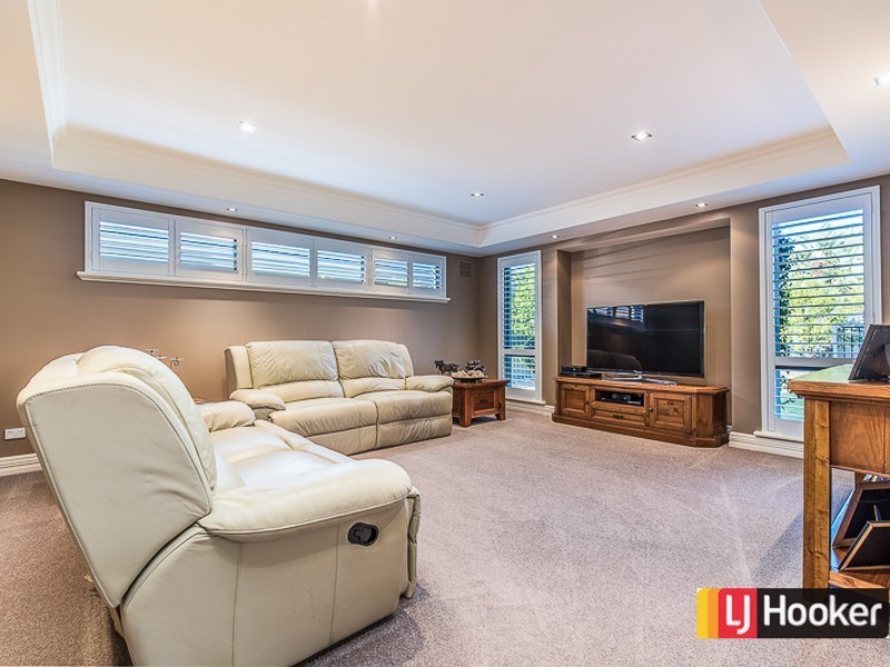 1 Mingara Avenue, Harrisdale WA 6112