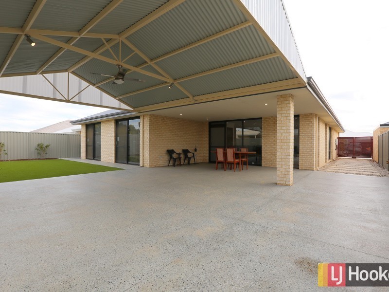 9 Woodard Road, Byford WA 6122