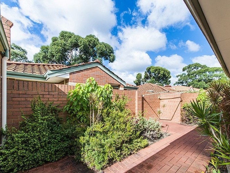5/8 Heron Place, Maddington WA 6109