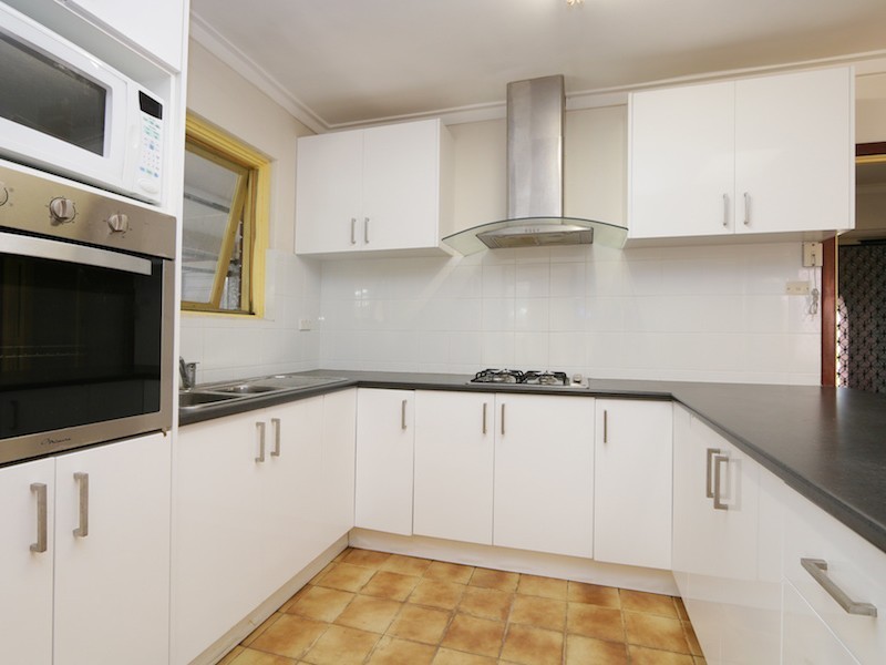 107 Berehaven Avenue, Thornlie WA 6108