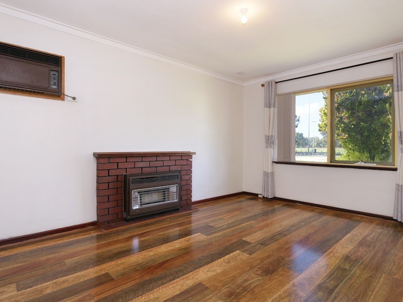 107 Berehaven Avenue, Thornlie WA 6108