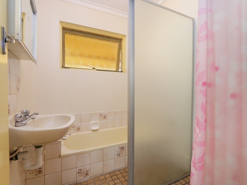 107 Berehaven Avenue, Thornlie WA 6108